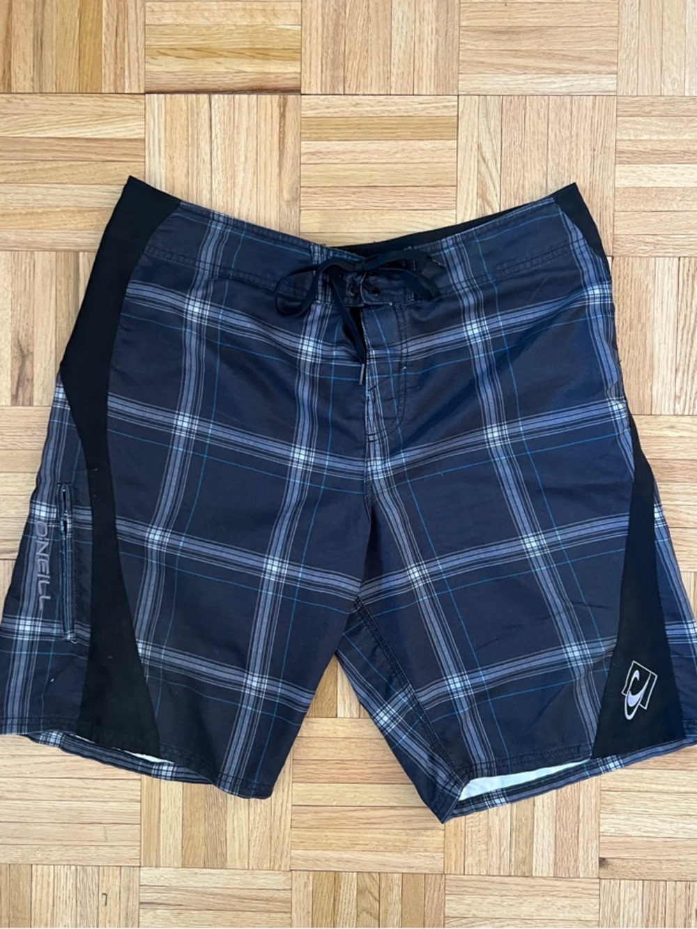 Men’s O'Neill Navy & Black Plaid Board Shorts